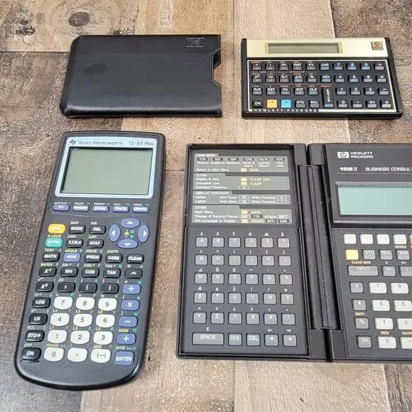 Lot of 4 Calculators HP 19B II, 12C, 28S, Texas Instruments TI-83 Plus For Parts - Picture 4 of 10